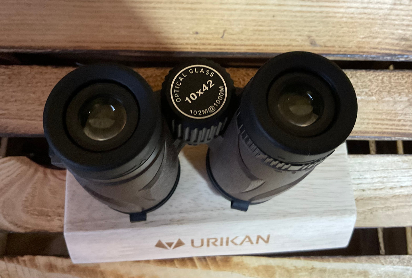 URIKAN CHROMA 10*42