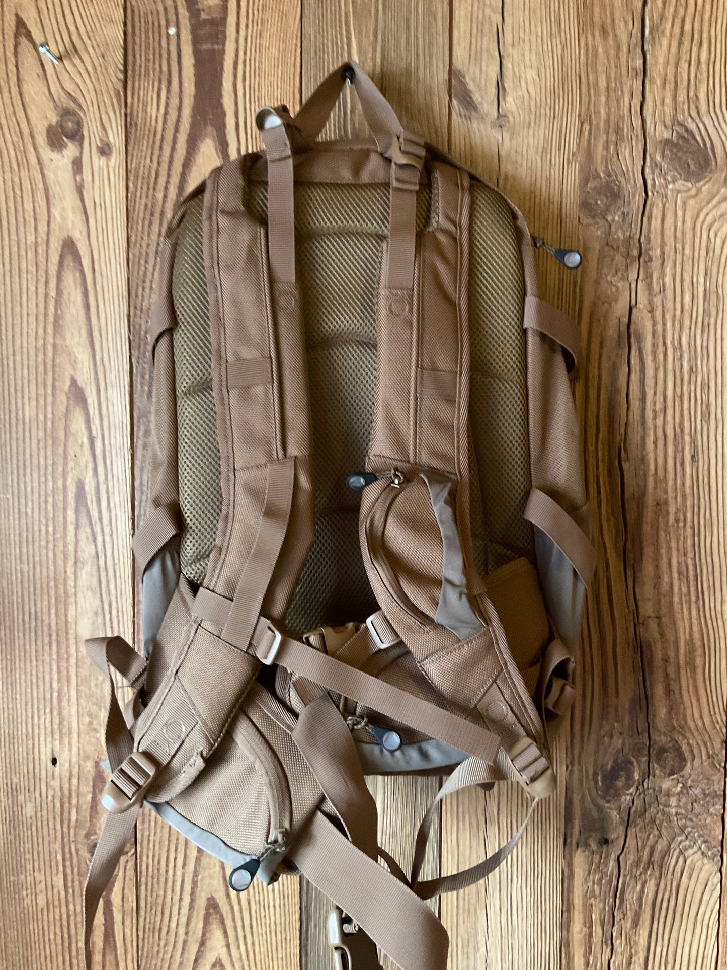 SAC HUNTER BROWNING