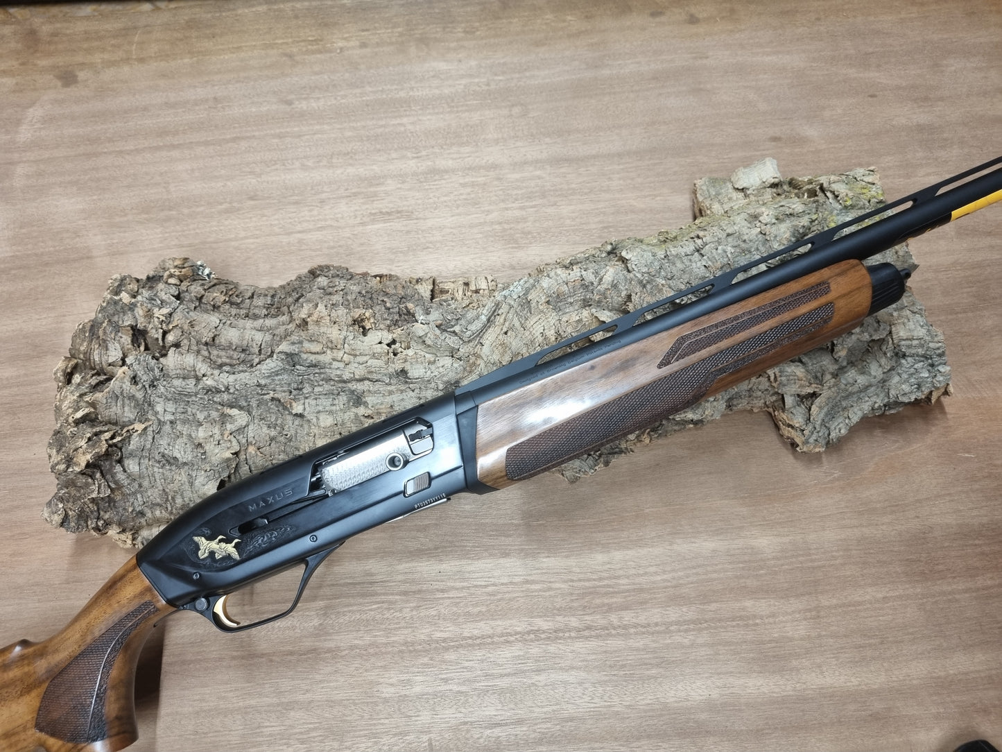 Browning Maxus 2 wood