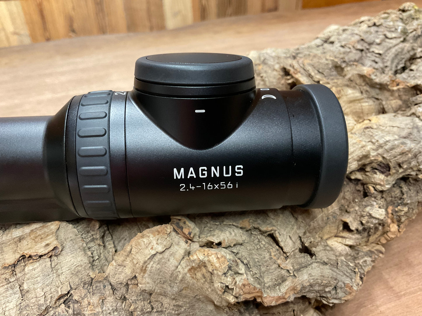 LEICA MAGNUS 2,4 -  16 * 56 i